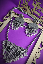 Kyra Oxidized Deer Motif Chain