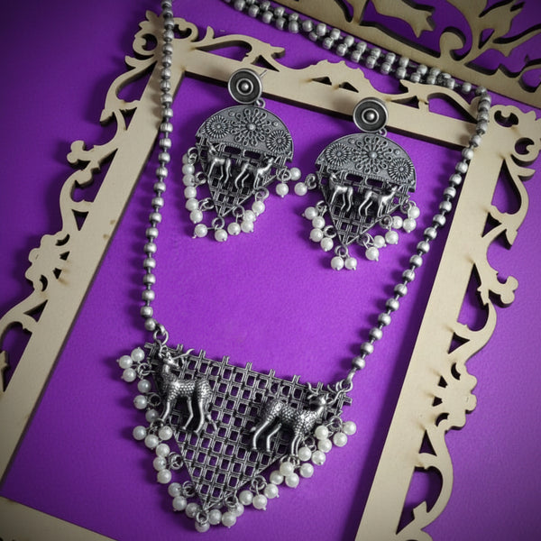 Kyra Oxidized Deer Motif Chain