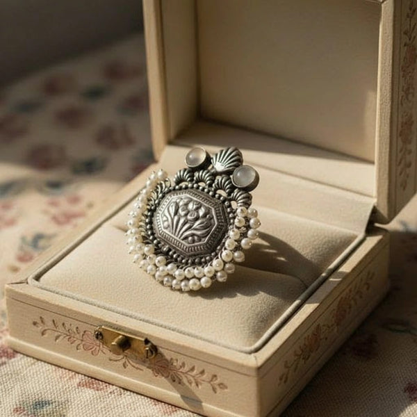 Antique Floral Pearl Ring