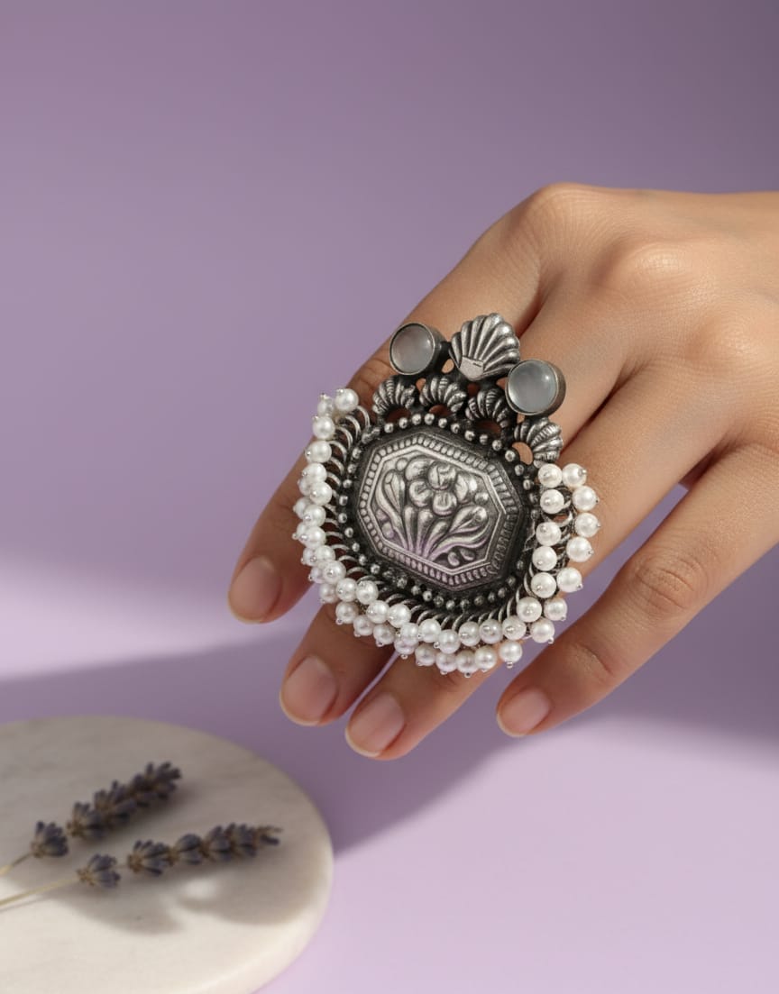Antique Floral Pearl Ring